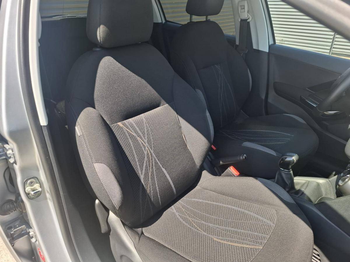 peugeot-208-2014-gasolina-1199cc