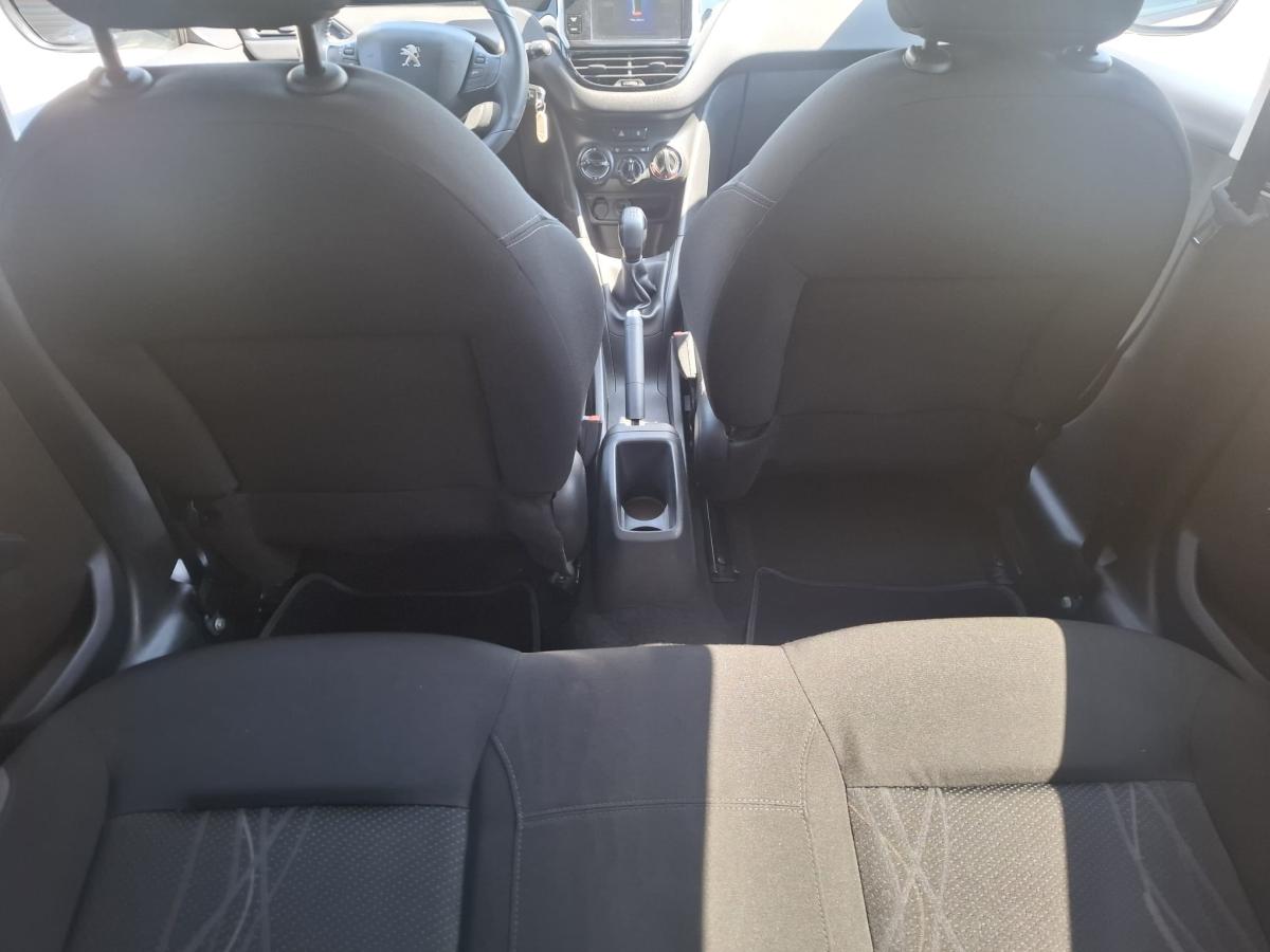 peugeot-208-2014-gasolina-1199cc