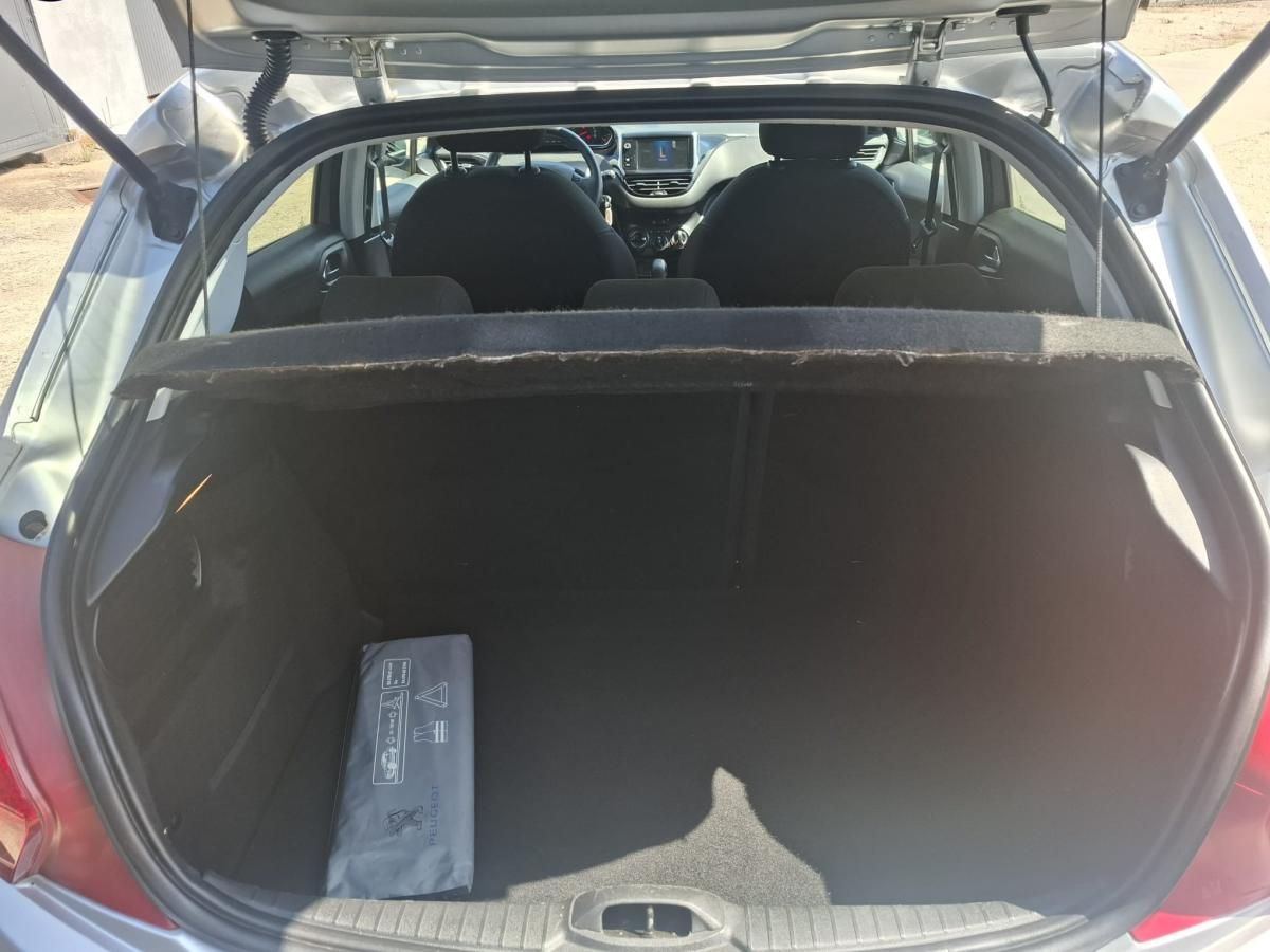 peugeot-208-2014-gasolina-1199cc