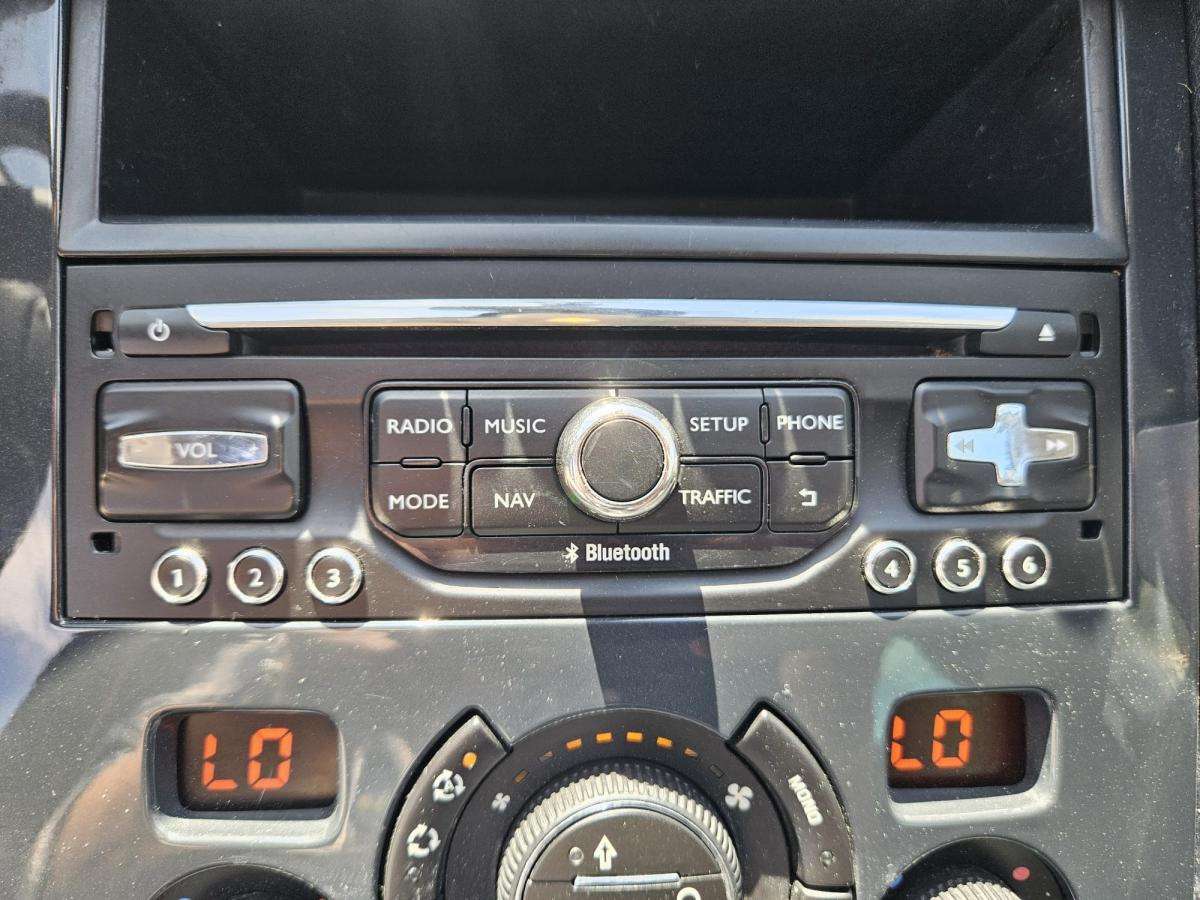 peugeot-3008-2015-diesel-1560cc
