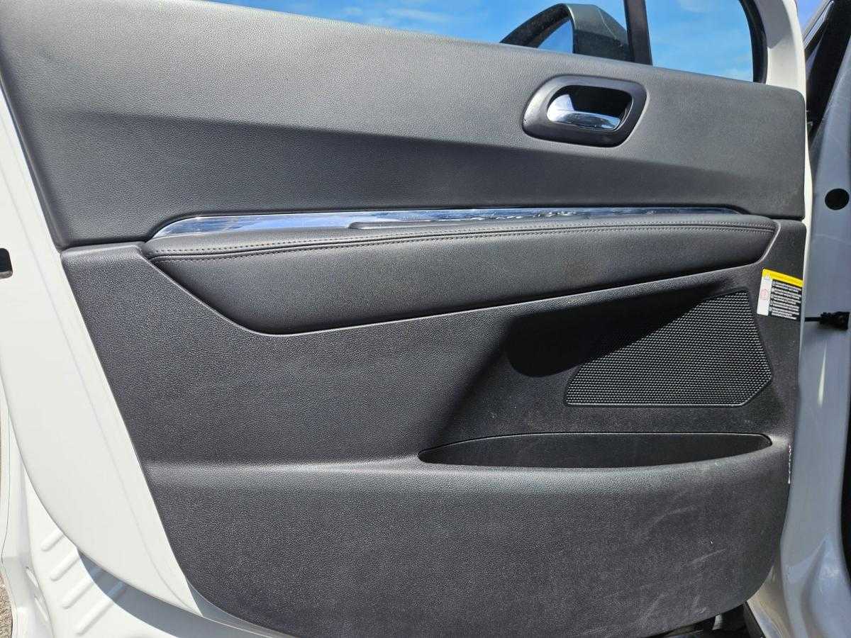 peugeot-3008-2015-diesel-1560cc