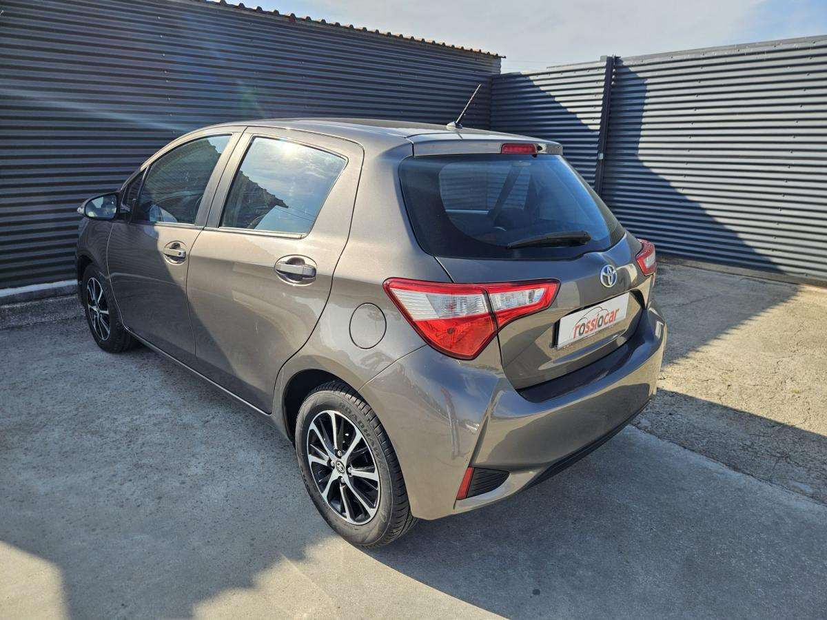 toyota-yaris-2019-gasolina-998cc