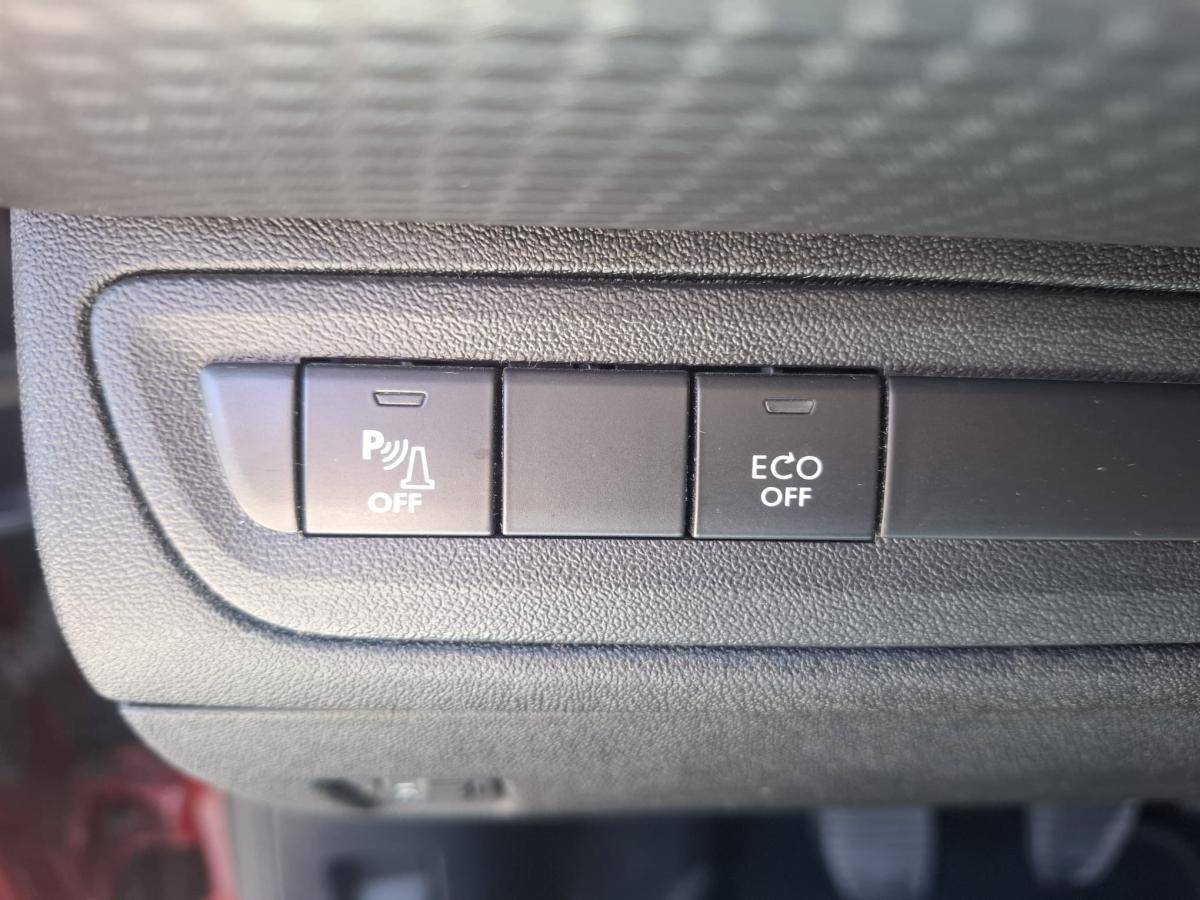 peugeot-2008-2018-diesel-1560cc