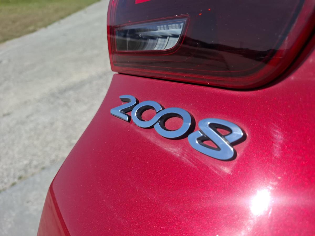 peugeot-2008-2018-diesel-1560cc