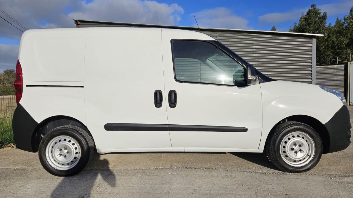 opel-combo-2015-diesel-1248cc