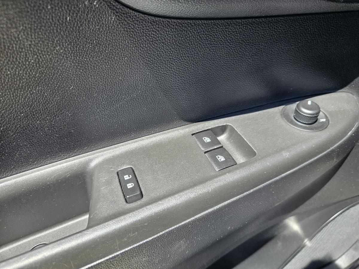 opel-karl-2015-gasolina-999cc