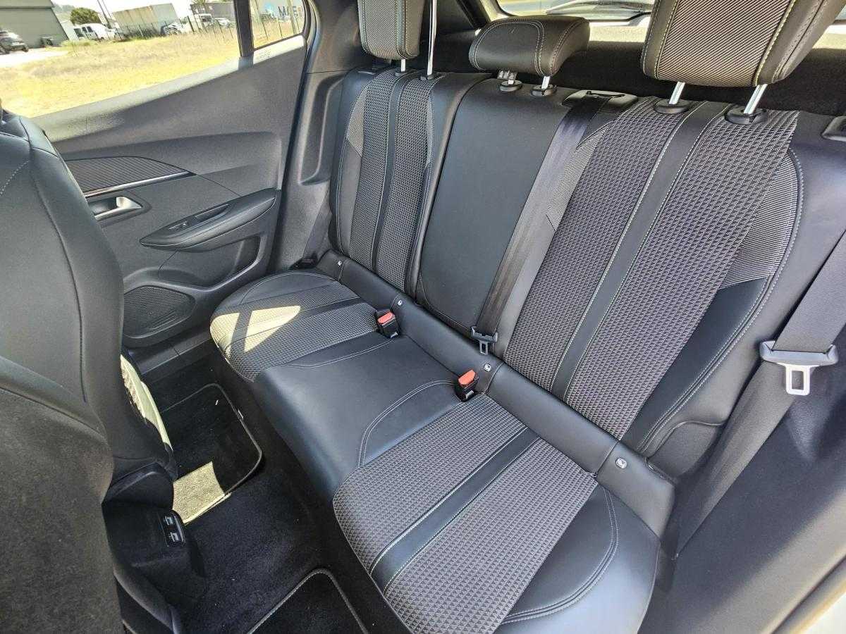 peugeot-2008-2022-gasolina-1199cc