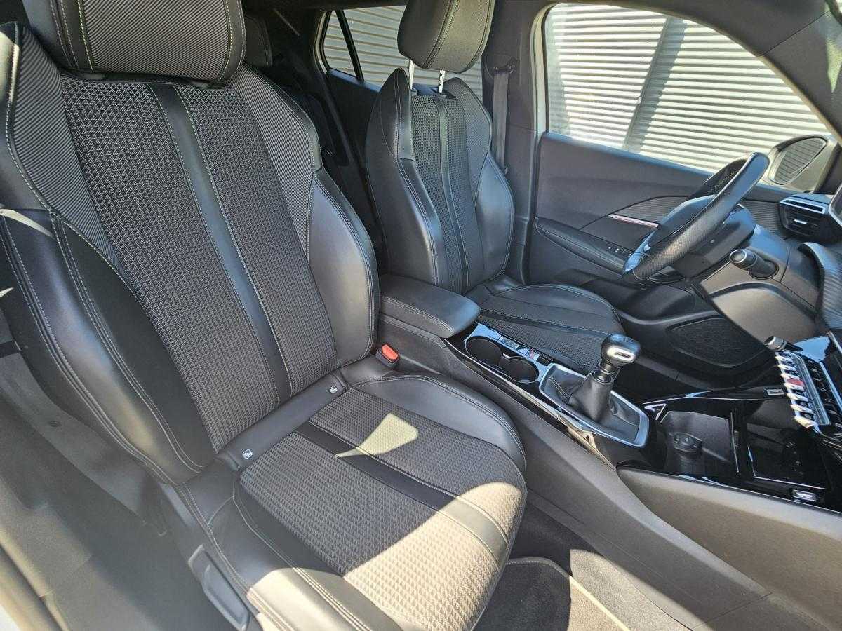 peugeot-2008-2022-gasolina-1199cc