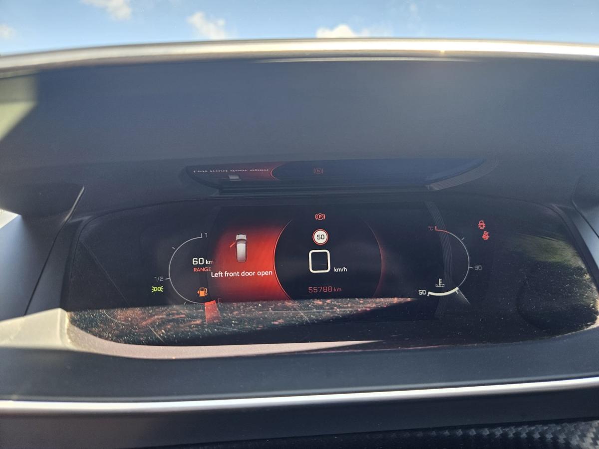 peugeot-2008-2022-gasolina-1199cc
