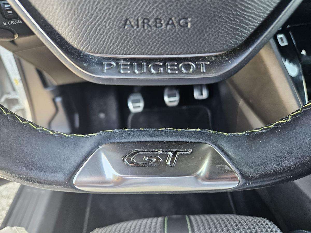peugeot-2008-2022-gasolina-1199cc