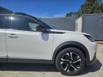 peugeot-2008-2022-gasolina-1199cc