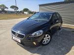 volvo-v40-cross-country-2017-diesel-1969cc
