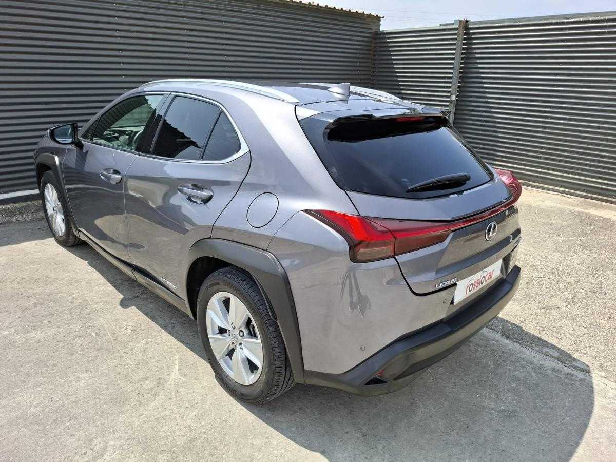 lexus-ux-2019-hibrido-a-gasolina-1987cc