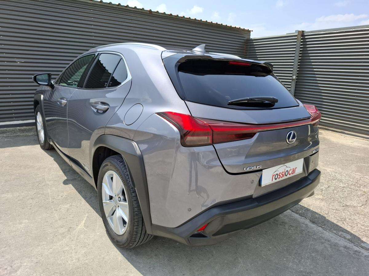 lexus-ux-2019-hibrido-a-gasolina-1987cc