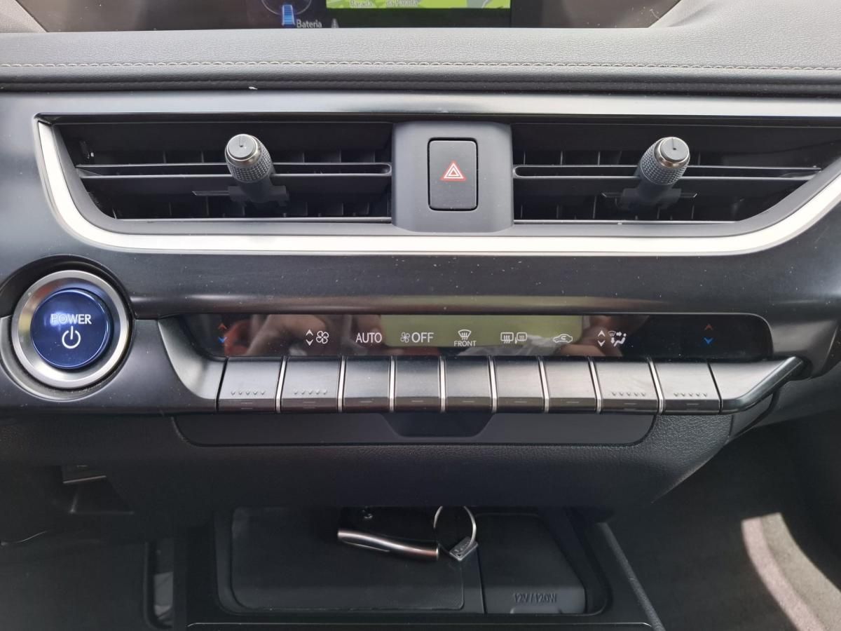 lexus-ux-2019-hibrido-a-gasolina-1987cc