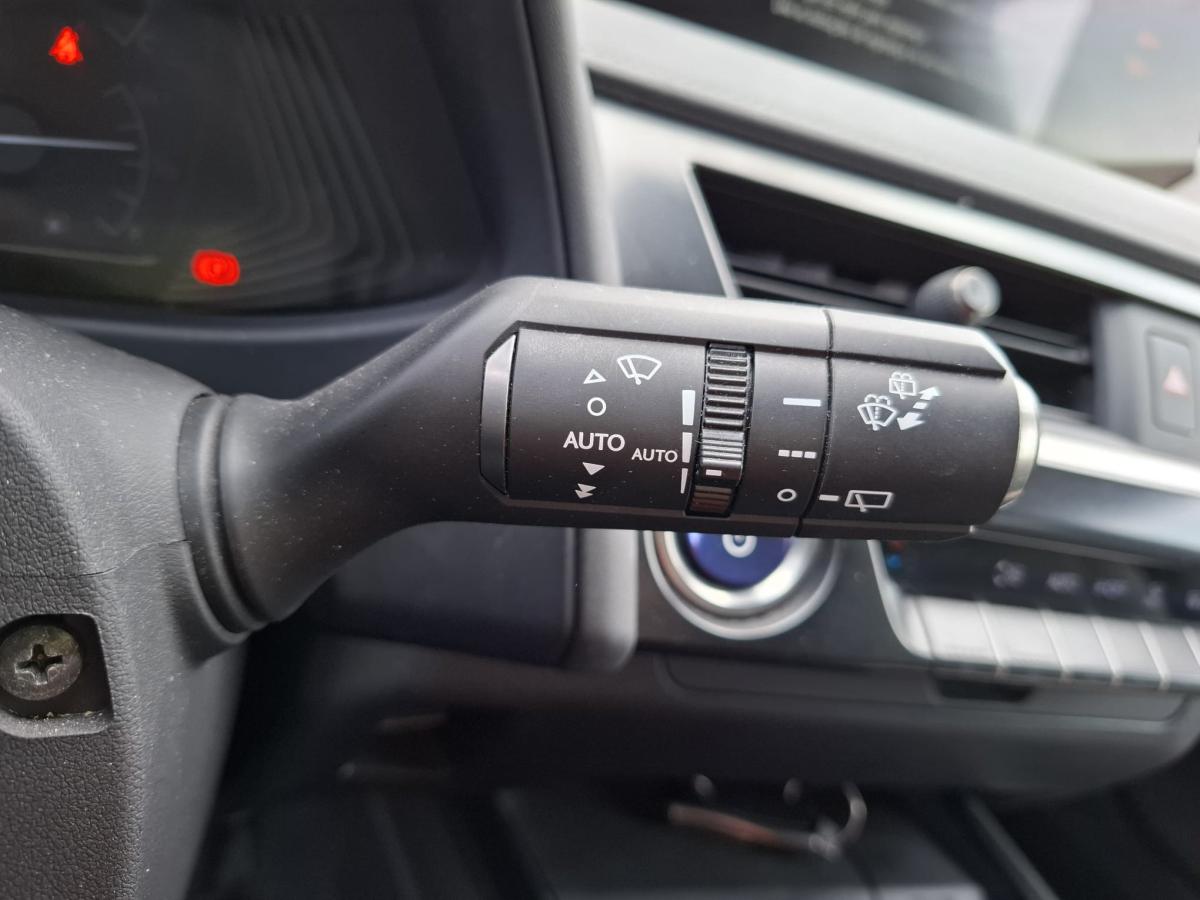 lexus-ux-2019-hibrido-a-gasolina-1987cc