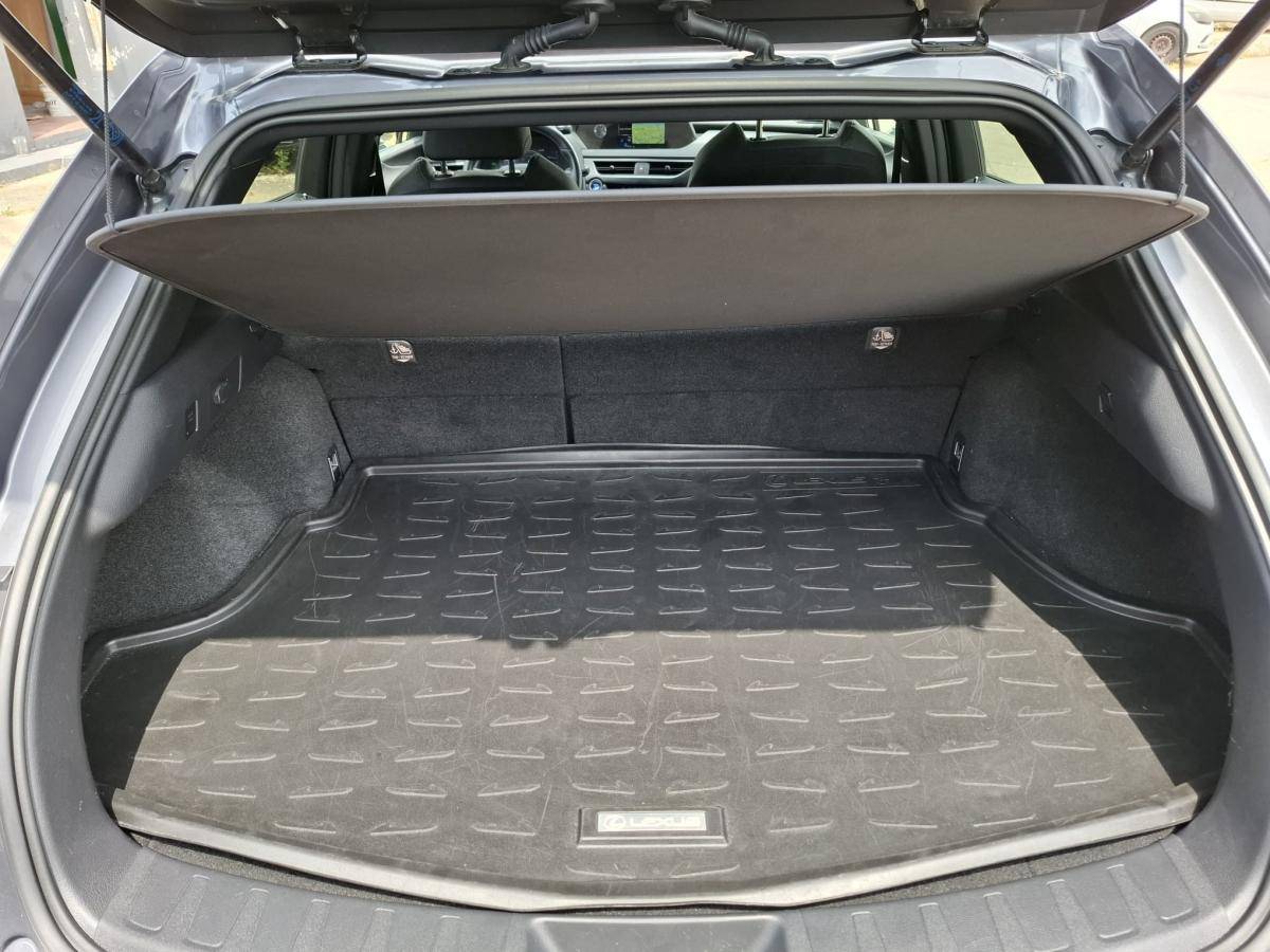 lexus-ux-2019-hibrido-a-gasolina-1987cc