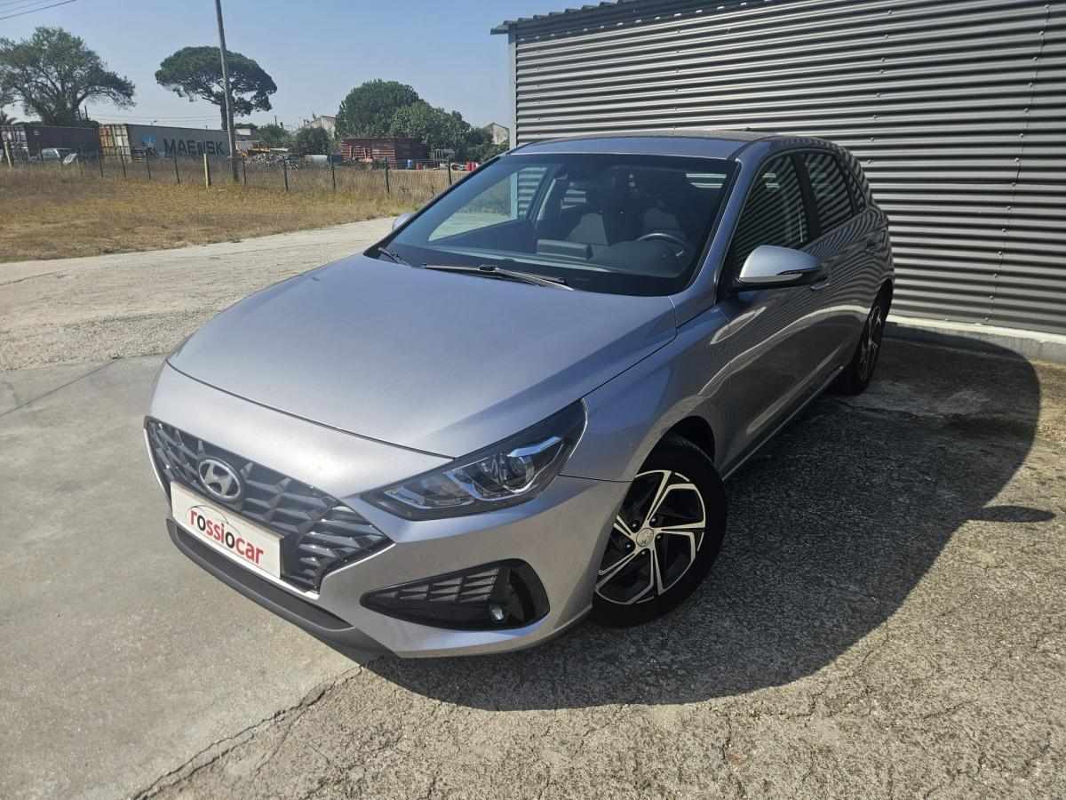 hyundai-i30-2023-gasolina-998cc