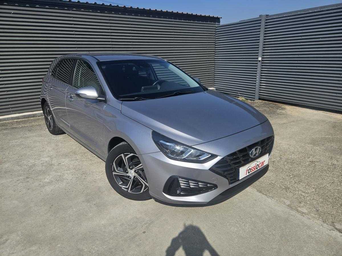 hyundai-i30-2023-gasolina-998cc