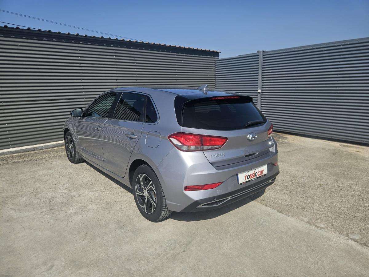 hyundai-i30-2023-gasolina-998cc