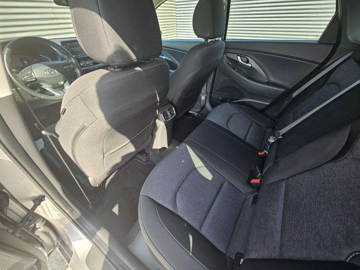hyundai-i30-2023-gasolina-998cc
