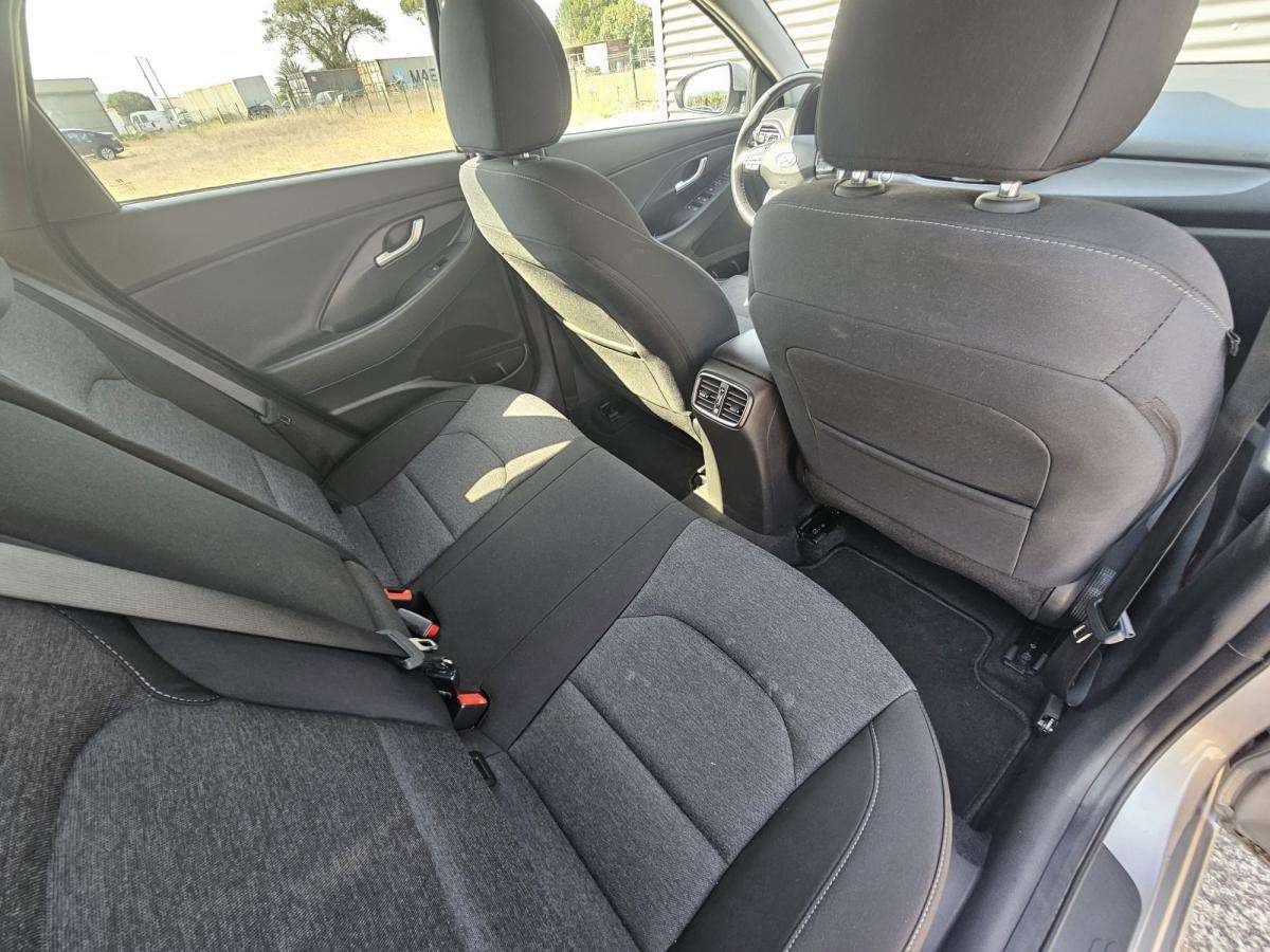 hyundai-i30-2023-gasolina-998cc