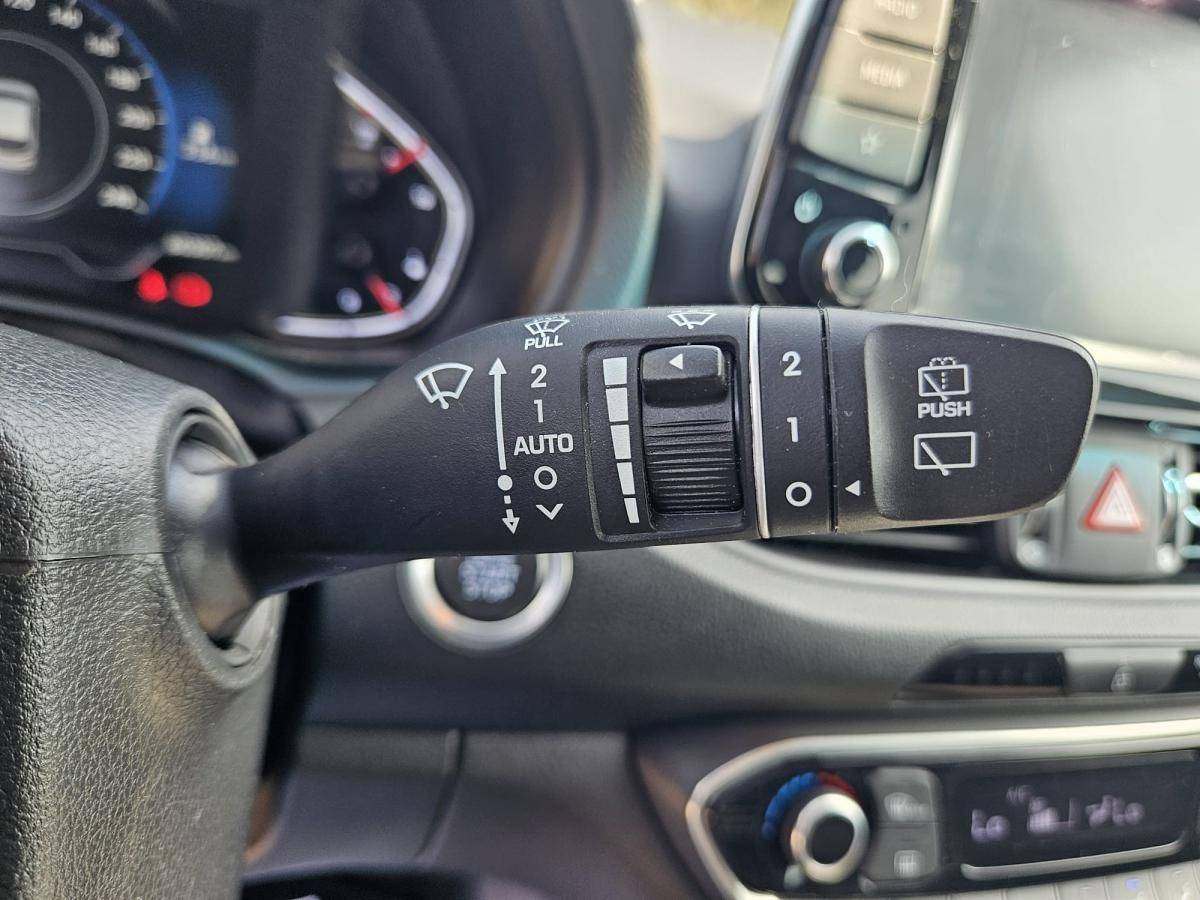 hyundai-i30-2023-gasolina-998cc