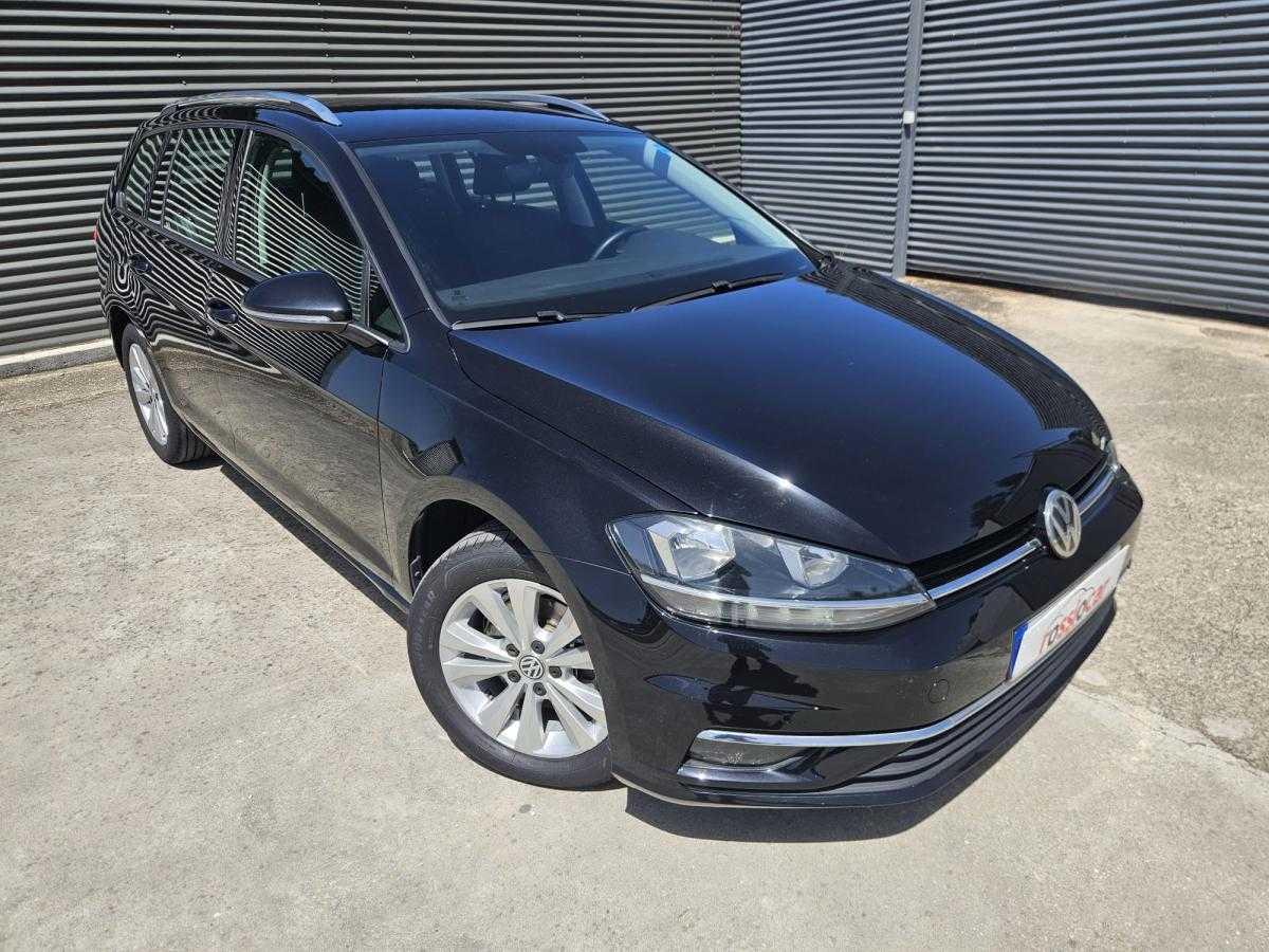 volkswagen-golf-variant-2018-diesel-1598cc