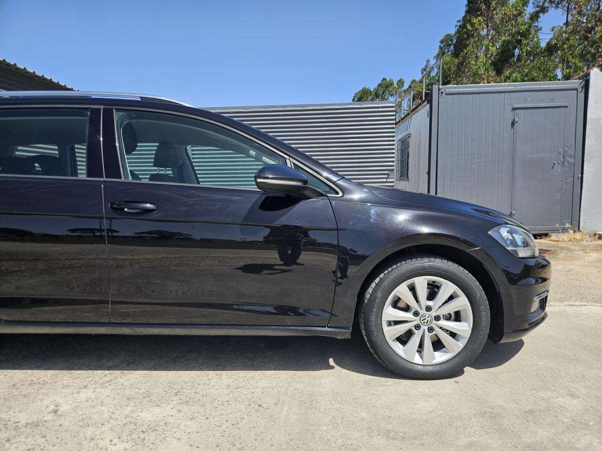 volkswagen-golf-variant-2018-diesel-1598cc