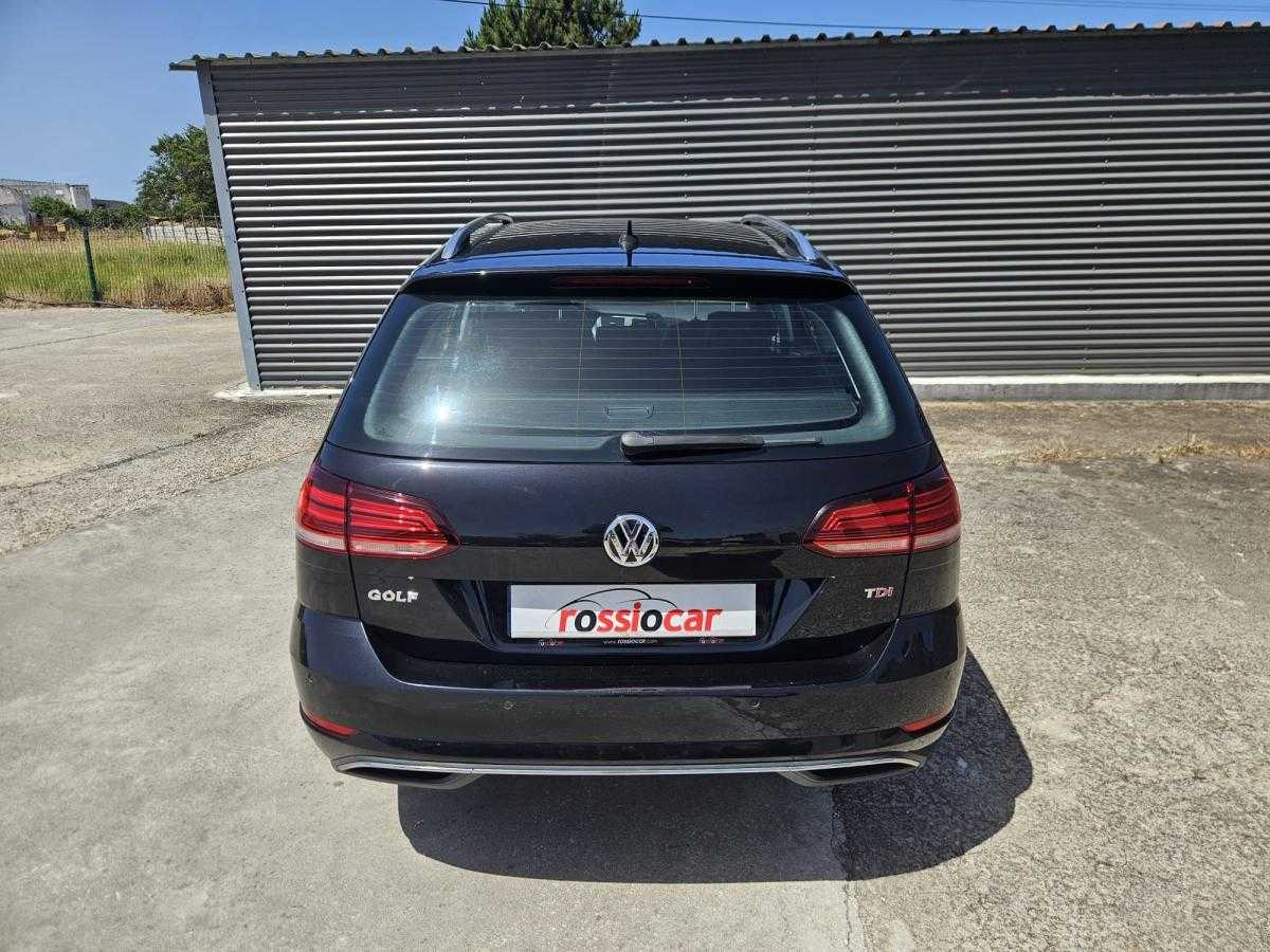 volkswagen-golf-variant-2018-diesel-1598cc