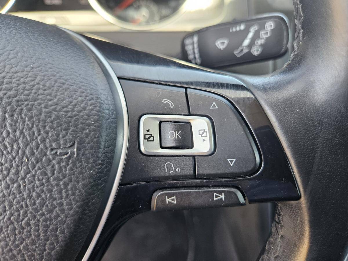 volkswagen-golf-variant-2018-diesel-1598cc