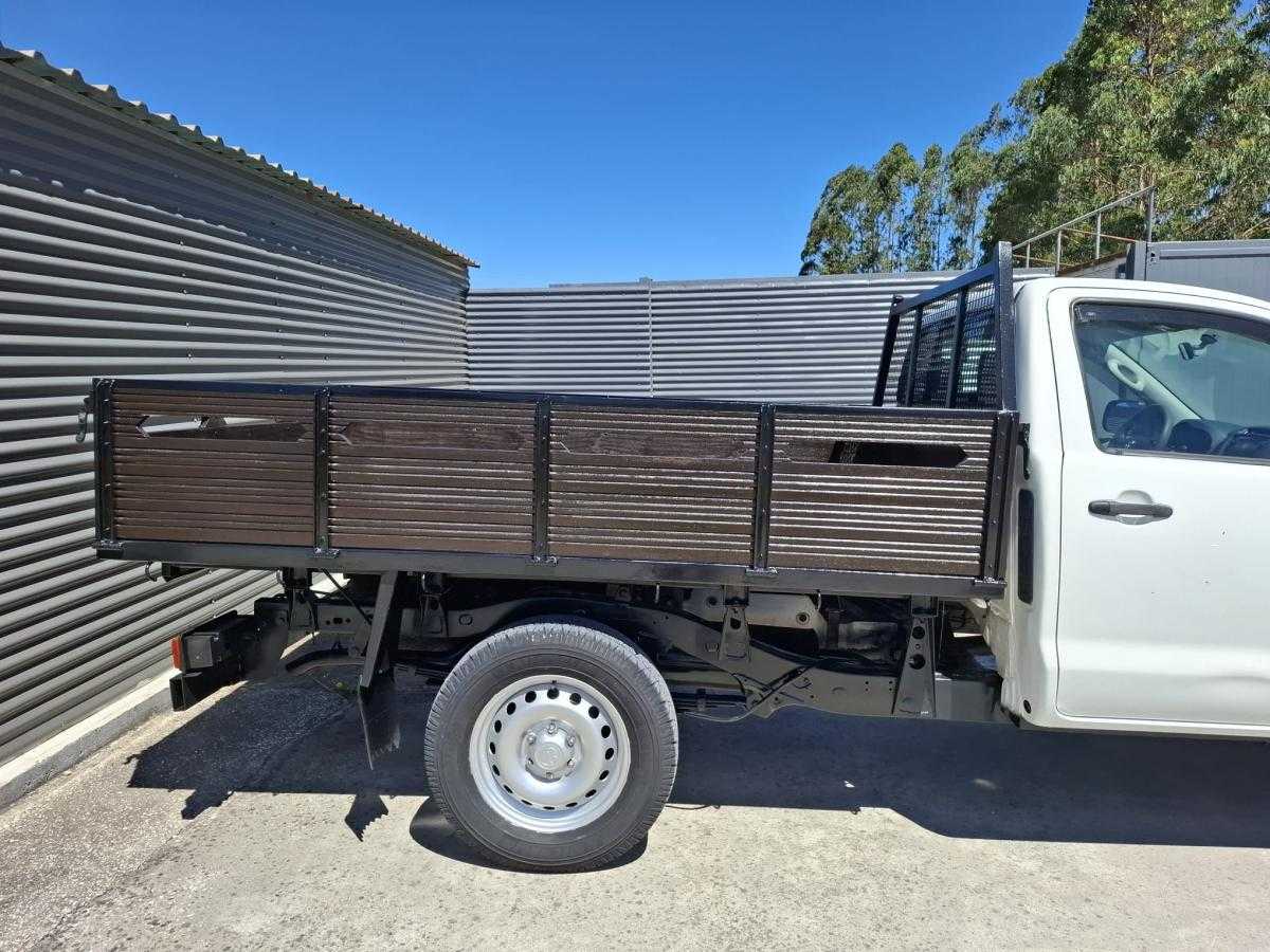 toyota-hilux-2016-diesel-2494cc