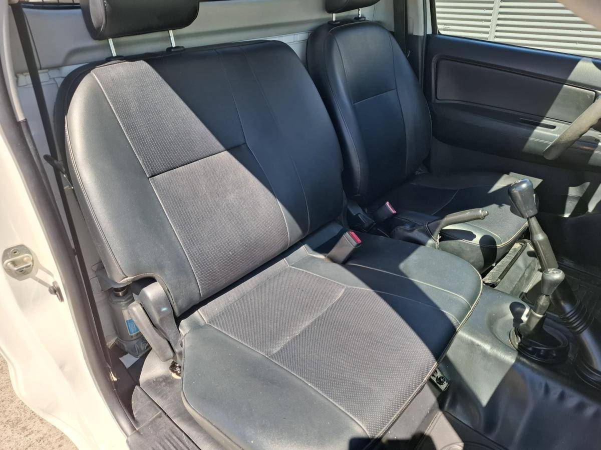 toyota-hilux-2016-diesel-2494cc