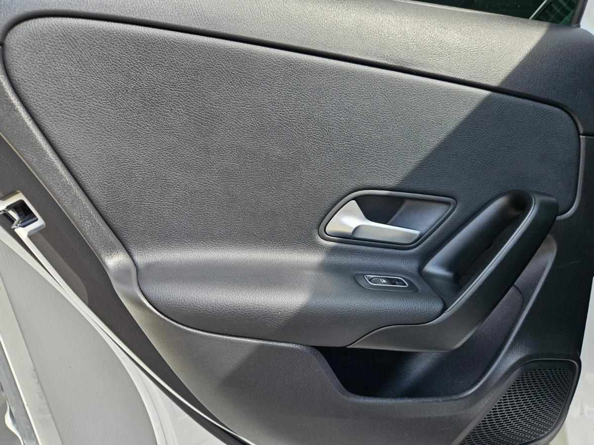 mercedes-benz-classe-a-2020-hibrido-a-gasolina-1332cc