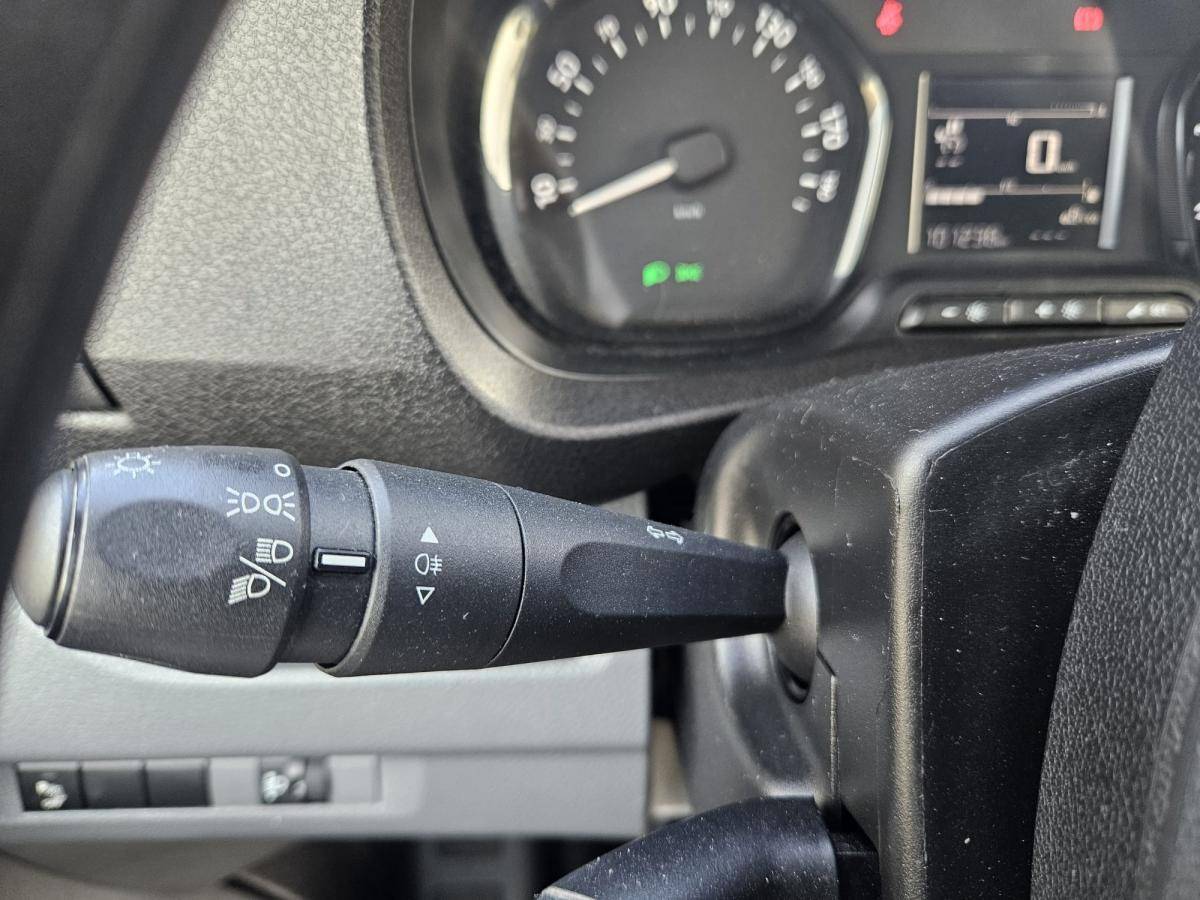 opel-vivaro-2020-diesel-1499cc