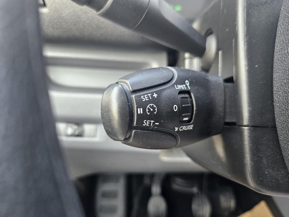 opel-vivaro-2020-diesel-1499cc