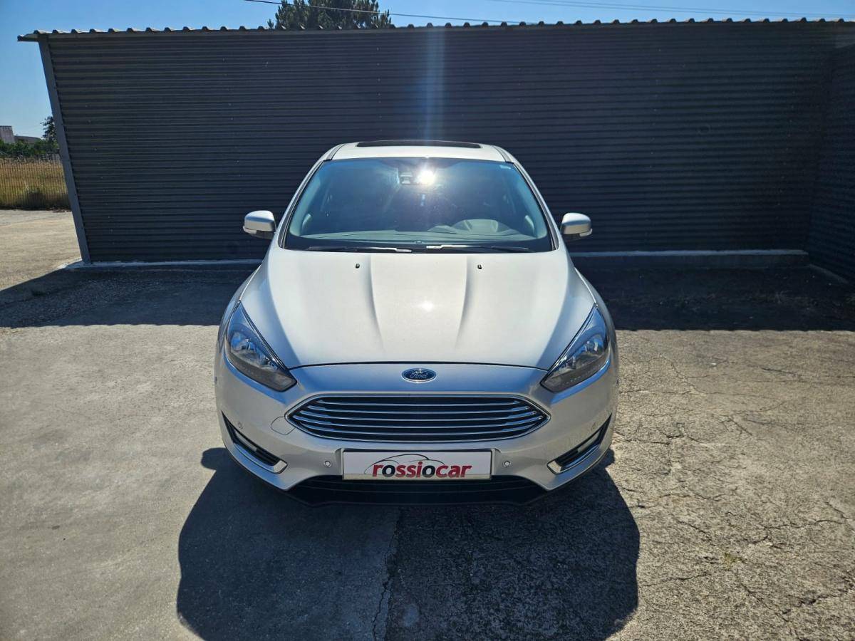 ford-focus-2015-gasolina-998cc