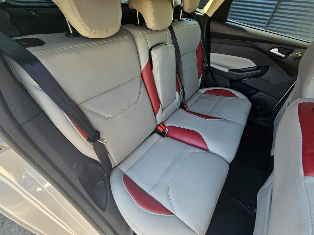 ford-focus-2015-gasolina-998cc