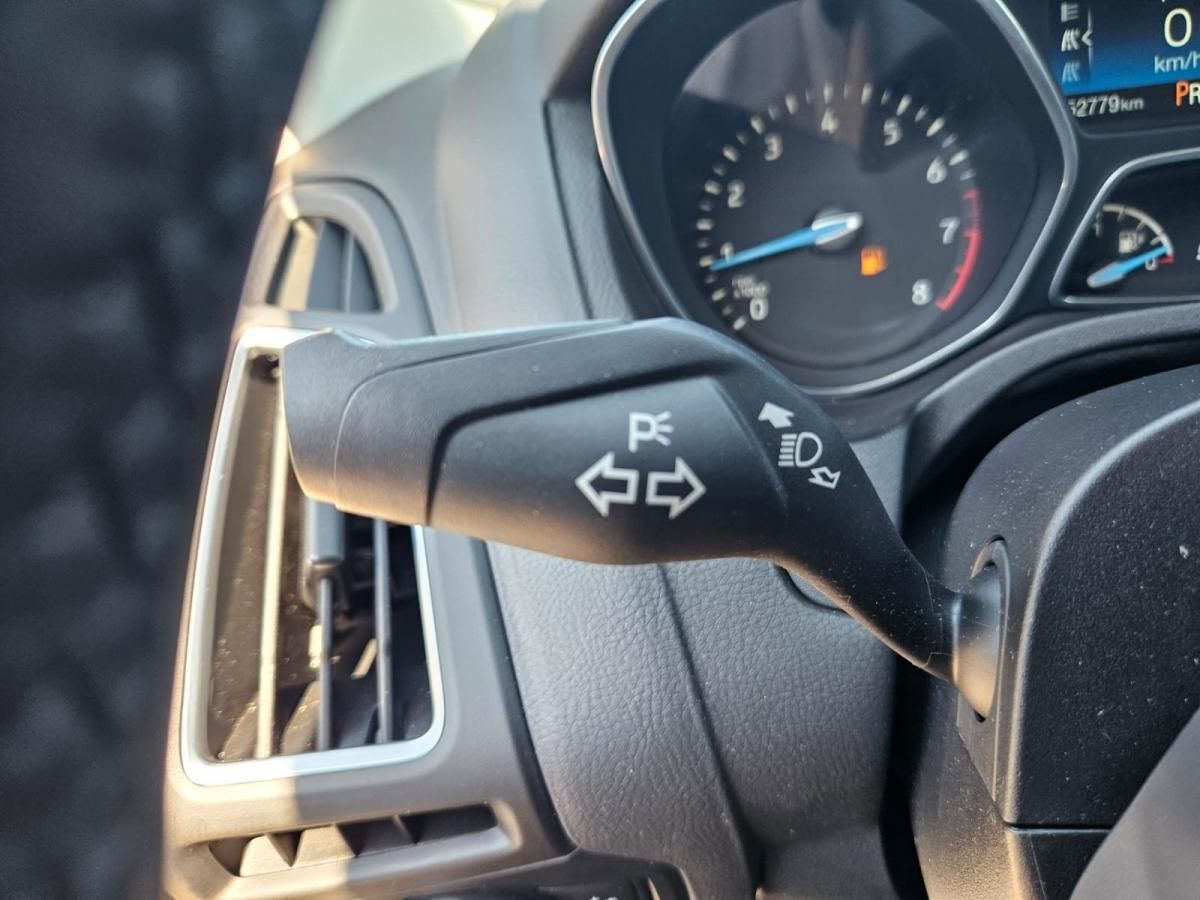 ford-focus-2015-gasolina-998cc