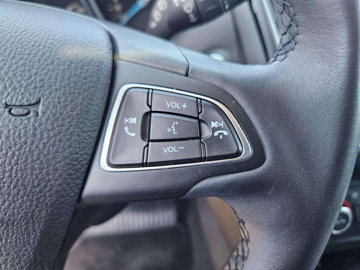 ford-focus-2015-gasolina-998cc
