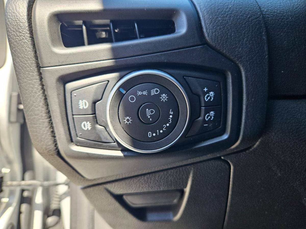 ford-focus-2015-gasolina-998cc