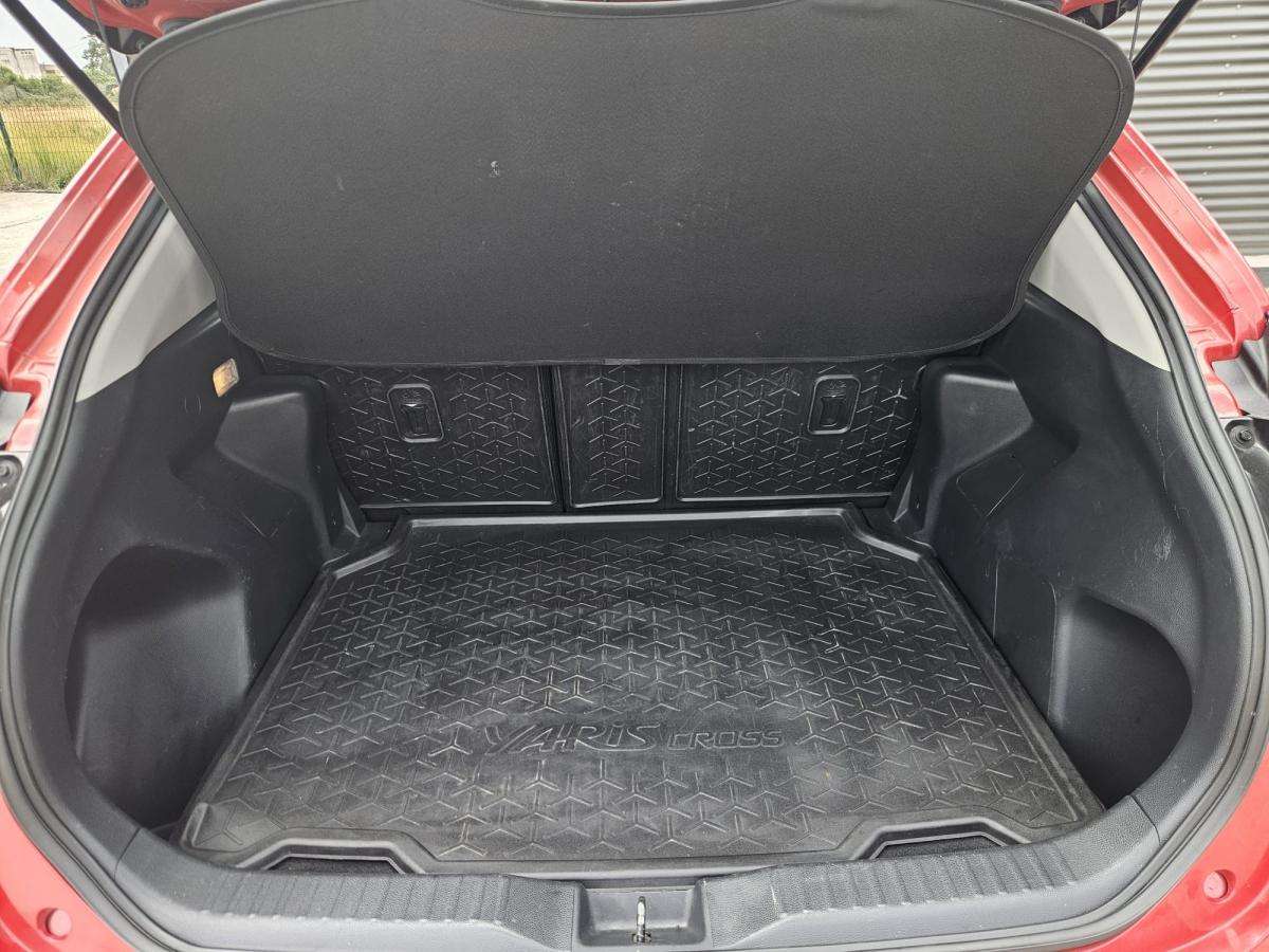 toyota-yaris-cross-2021-hibrido-a-gasolina-1490cc