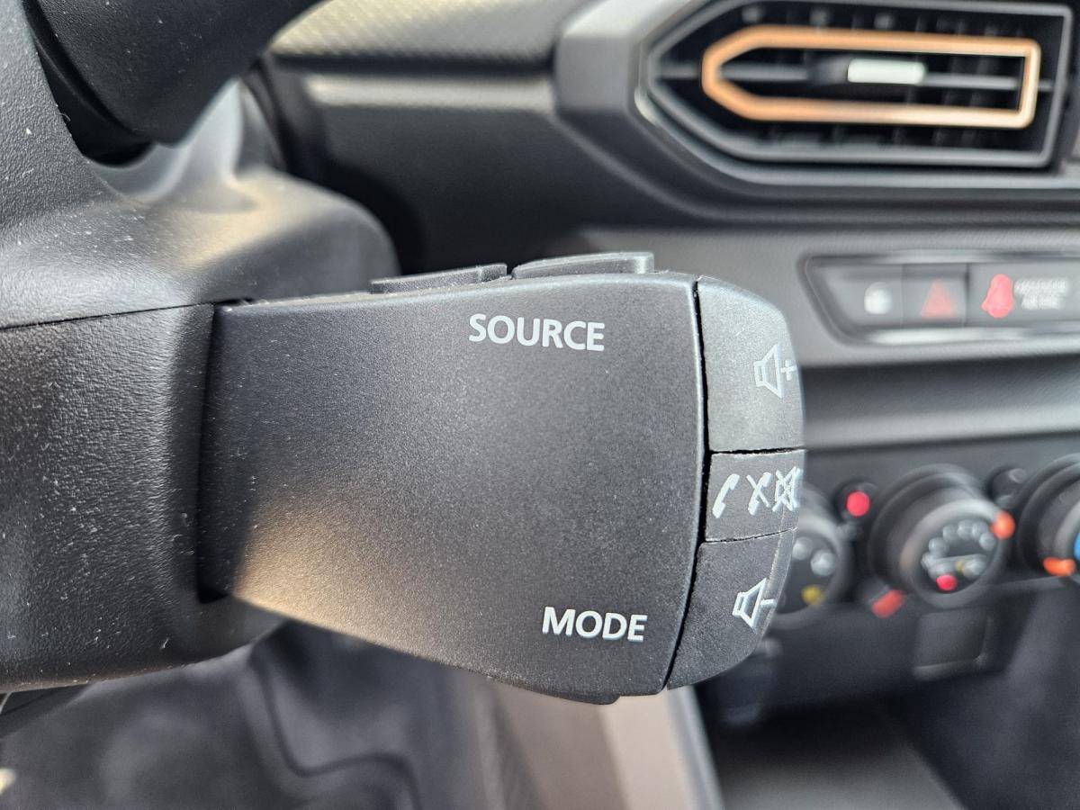 dacia-sandero-2023-gpl-999cc
