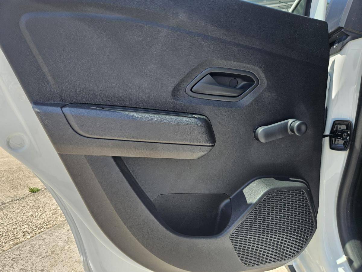 dacia-sandero-2023-gpl-999cc
