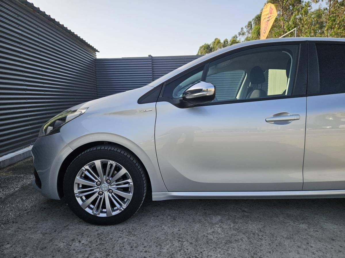 peugeot-208-2018-gasolina-1199cc