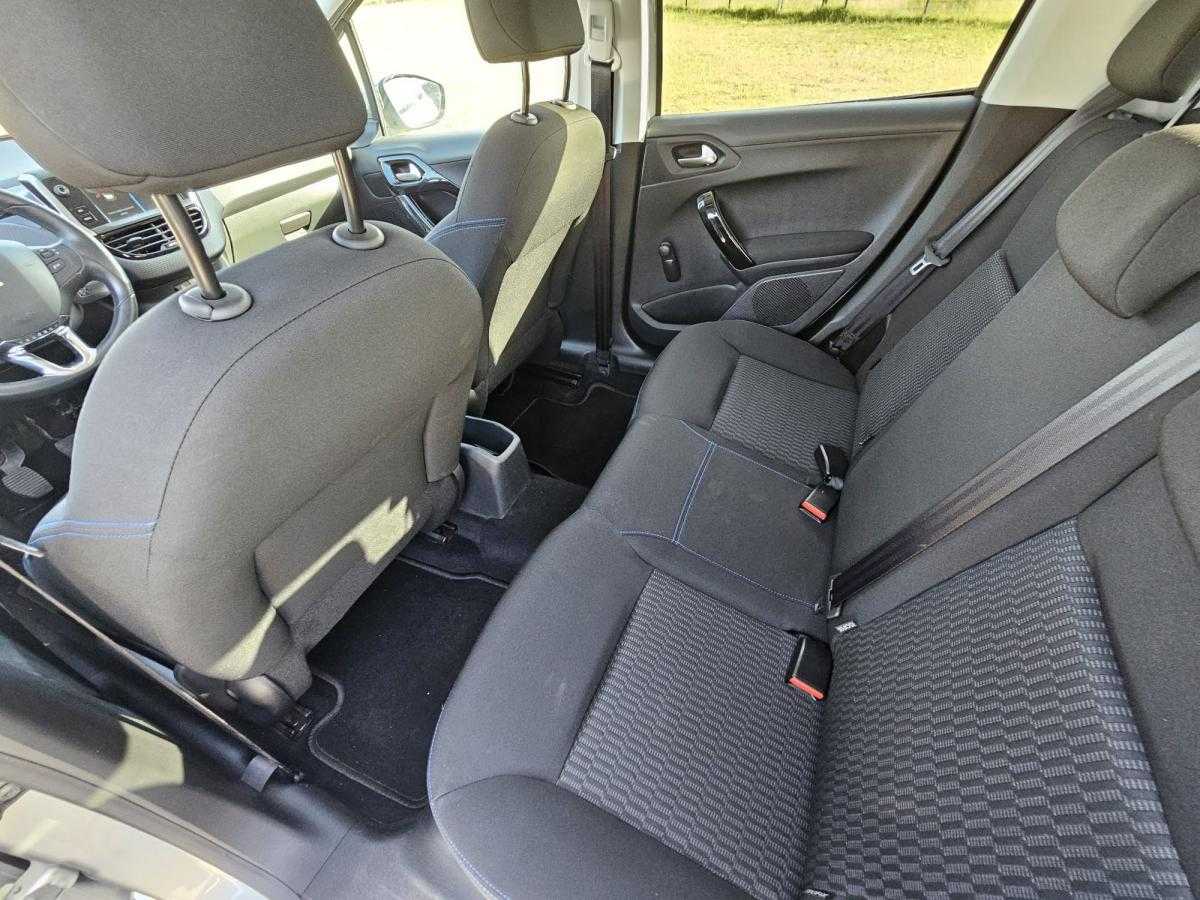 peugeot-208-2018-gasolina-1199cc