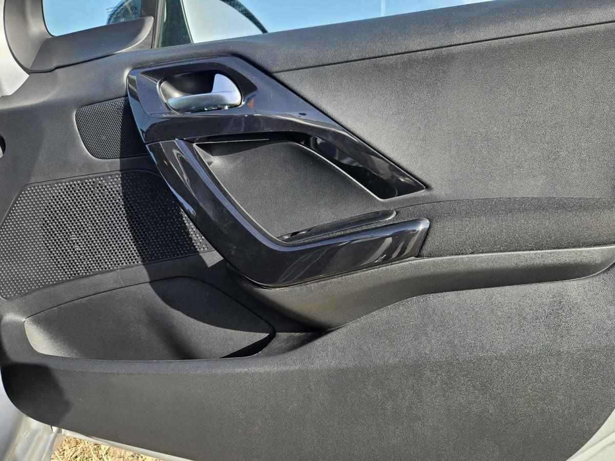 peugeot-208-2018-gasolina-1199cc