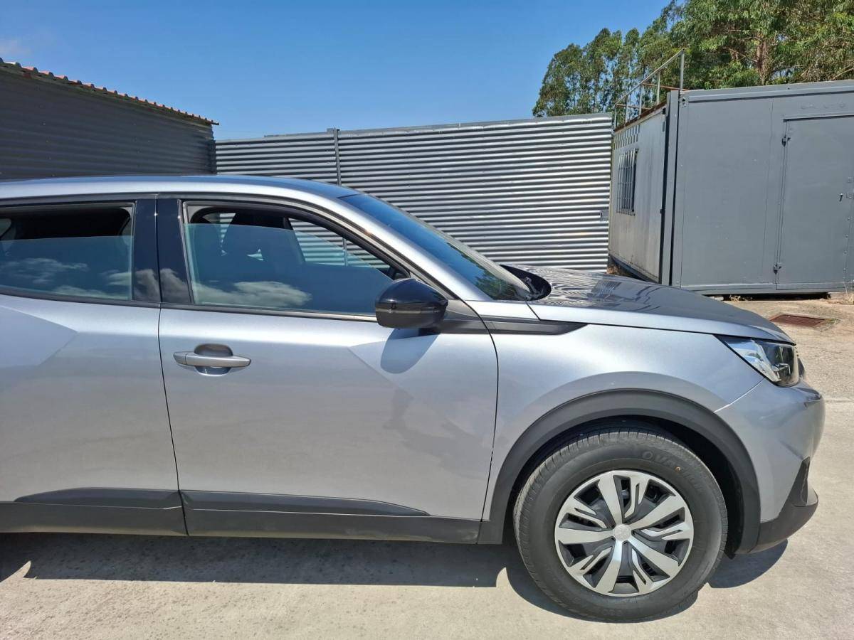 peugeot-2008-2023-gasolina-1199cc