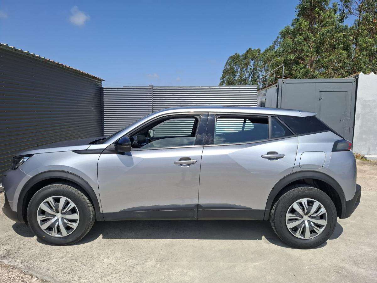 peugeot-2008-2023-gasolina-1199cc