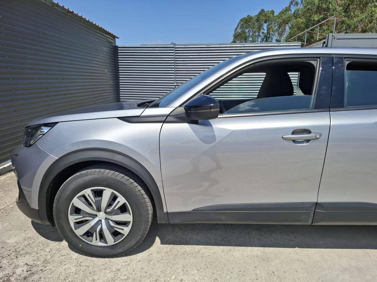 peugeot-2008-2023-gasolina-1199cc